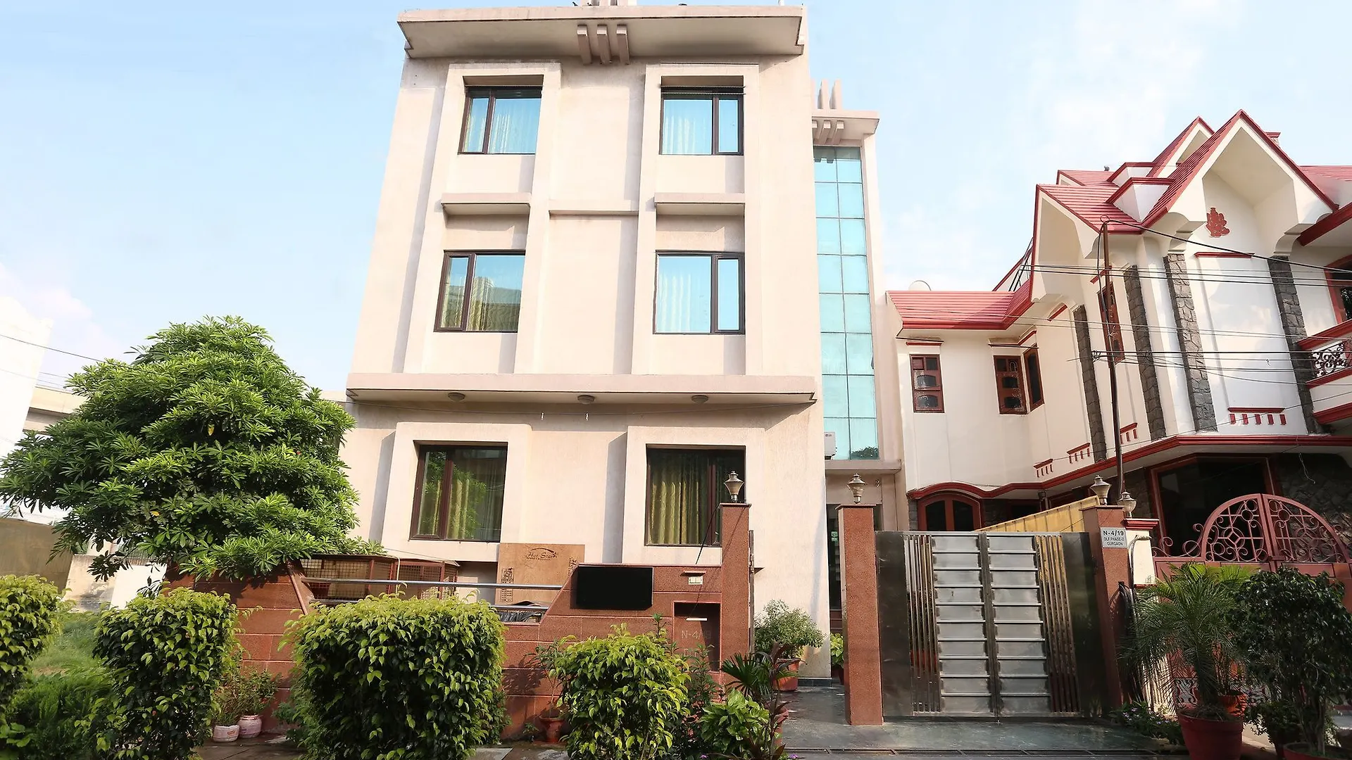 Oyo 9422 Hotel Corporate Prime Gurgaon