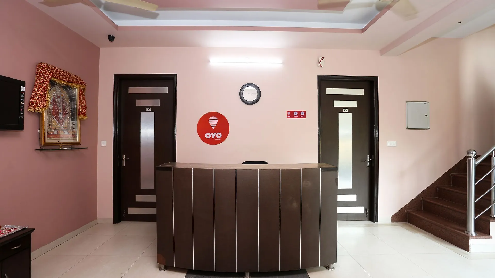 Oyo 9422 Hotel Corporate Prime Gurgaon